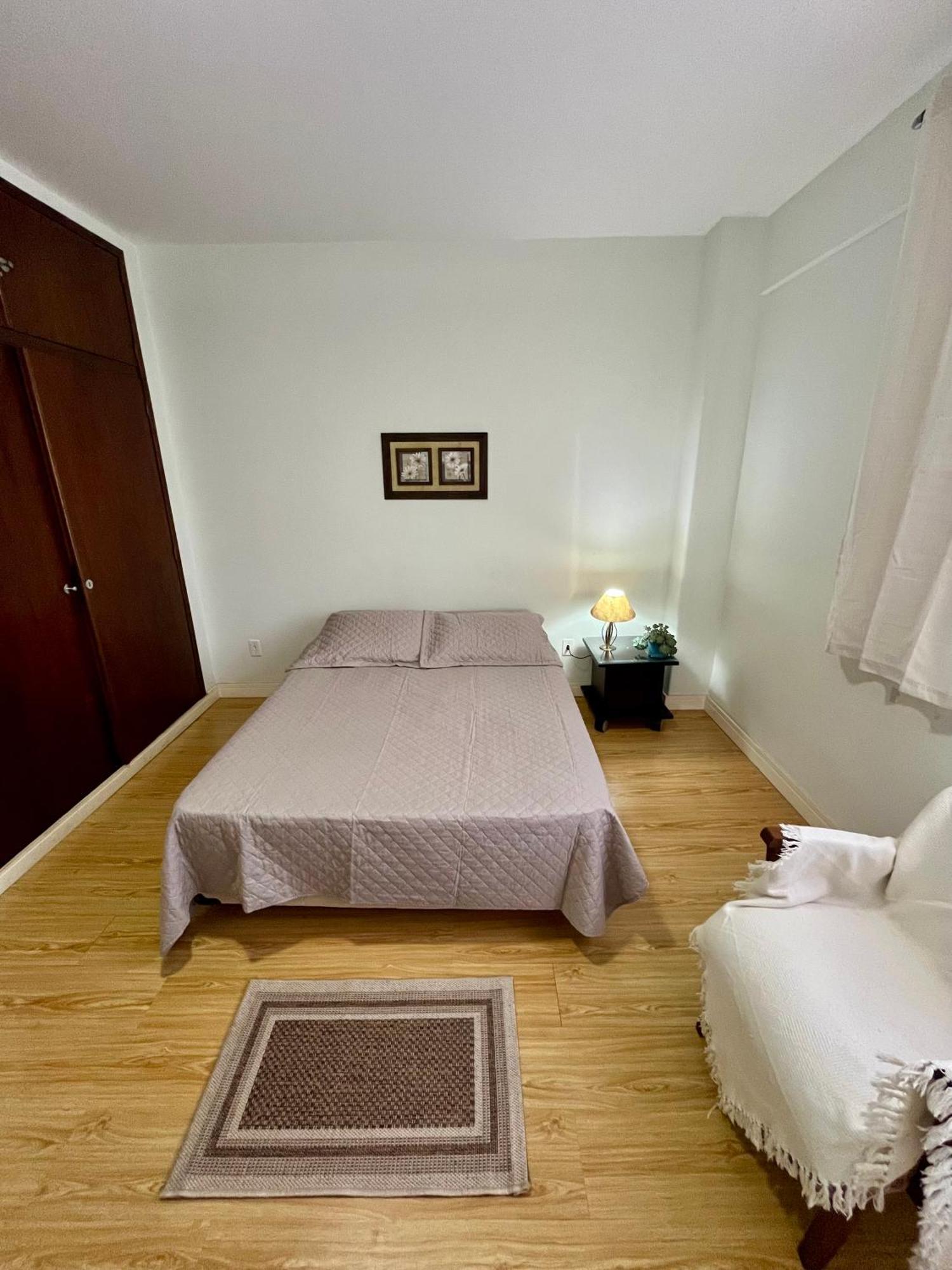 Centro Com Garagem E Wi-fi Apartment